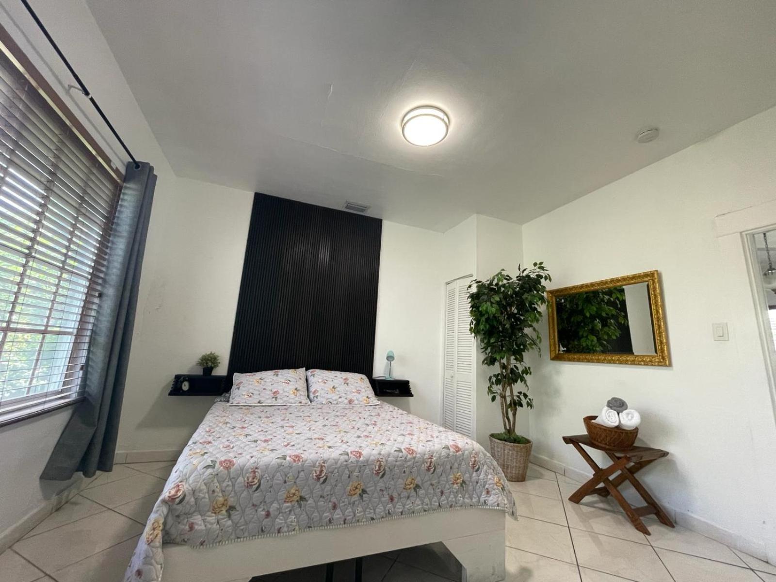 Private Suite Next To Calle Ocho Miami Zewnętrze zdjęcie